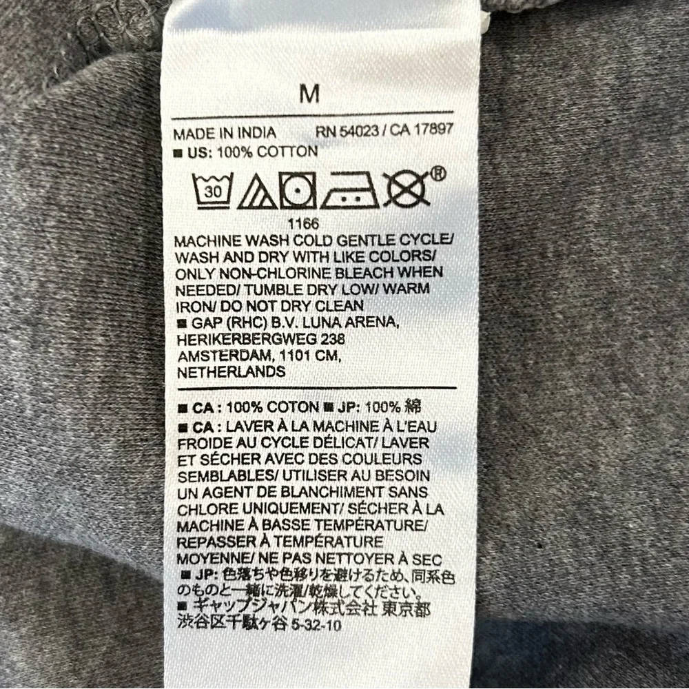 BANANA REPUBLIC Men’s Luxe Touch Performance Long Sleeve Tee